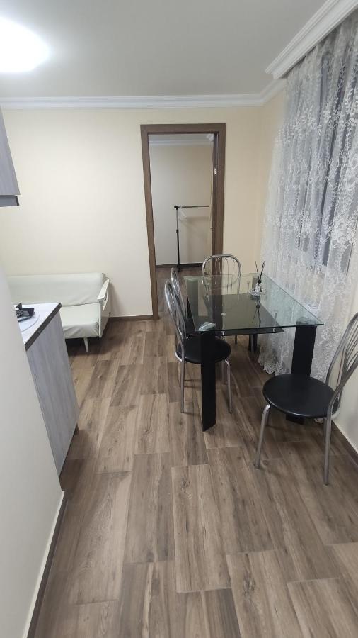 Home Apartments Батуми Экстерьер фото